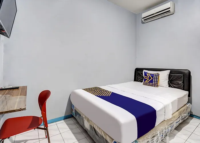 SPOT ON 90147 Gosepa Ambengan Plaza Hotel Surabaya